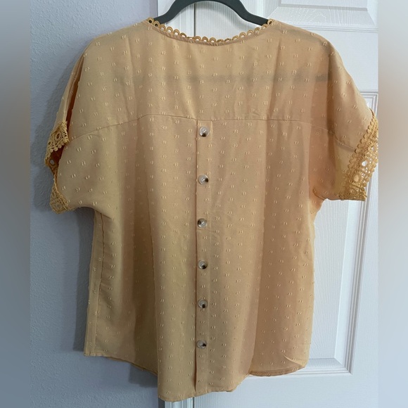 Golden eyelet summery top with details size medium - Picture 4 of 6